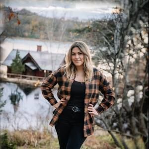 Meet your Posher, Natalie